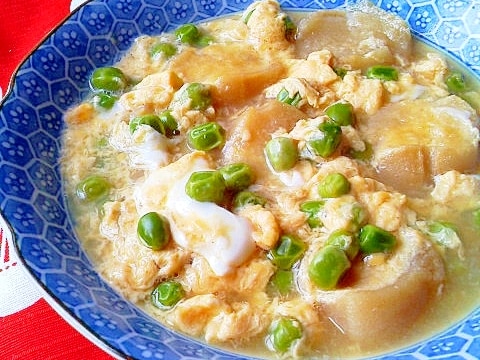 ふわとろ~ん♪麩とエンドウ豆の卵とじ